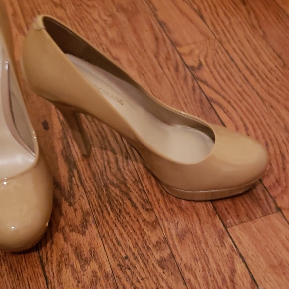 Shoes - Picture 2 of 3